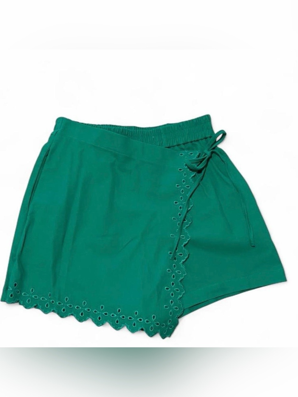 entro Emerald Green Scalloped Wrap Skort